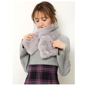 ❌SOLD❌ SNIDEL Faux Fur Gray Scarf